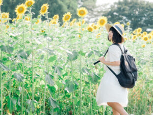 pay women who move out of Tokyo